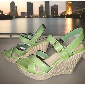UGG Women's Jackilyn Sling Back Espadrille Sandals Green - Size 8 EUC